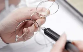 眼镜仓储与生产排程的物料齐套协同